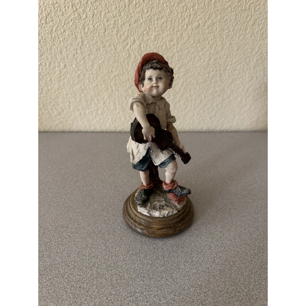 Vintage Signed Giuseppe Armani Violin Boy Figurine Made in Italy 8” Statue